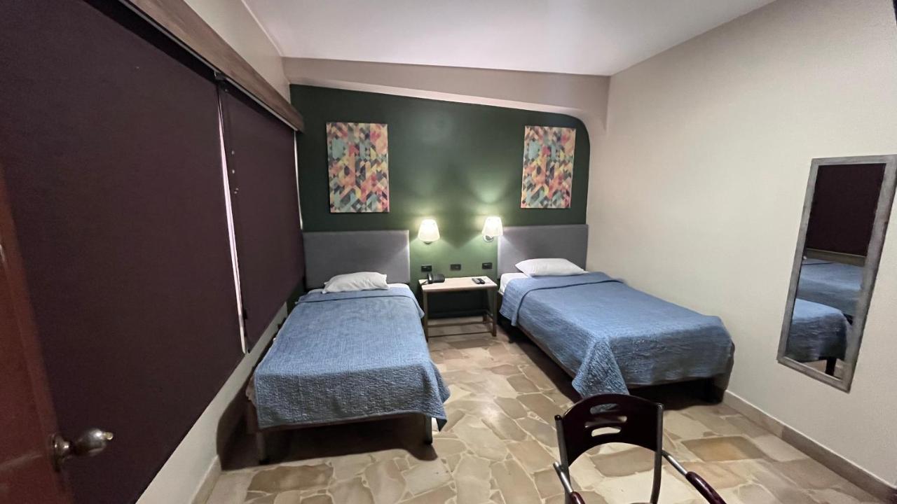 Hotel Varadero Internacional Guayaquil Bagian luar foto